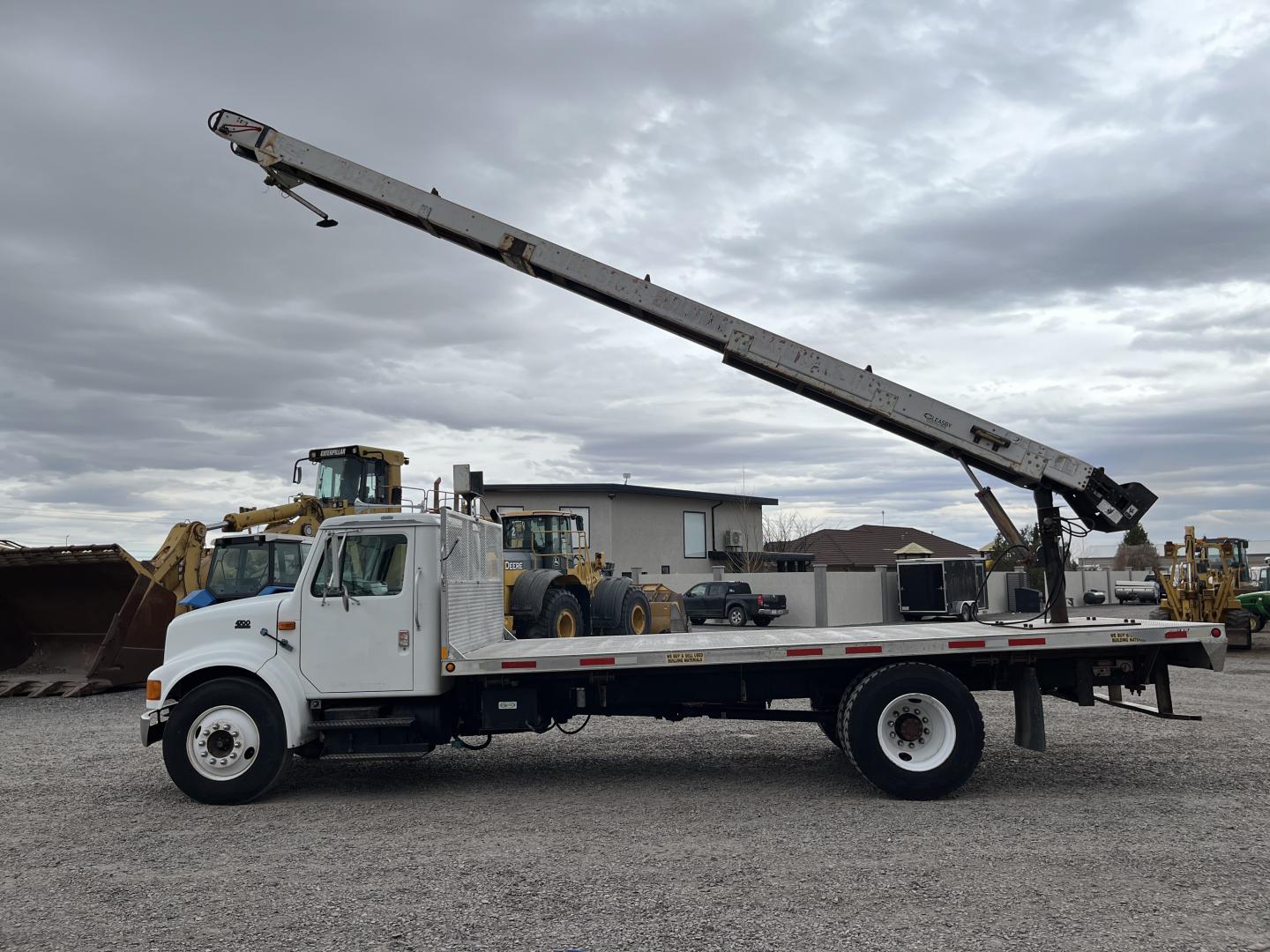 ./imagenes/INVOICE/2019/17377/CAMION INTERNATIONAL 4700 4X2 CON BANDA TRANSPORTADORA (7).JPG